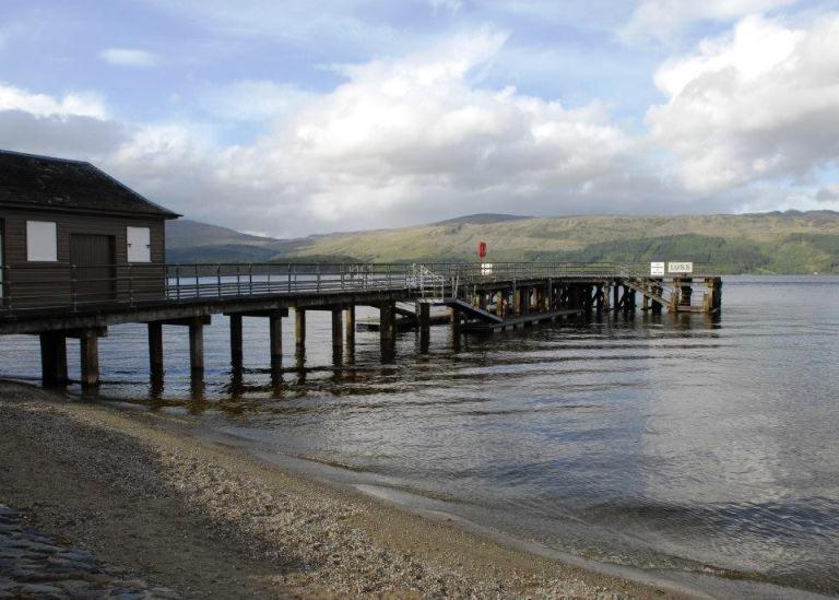The Loch Lomond Arms Hotel Лус Екстериор снимка