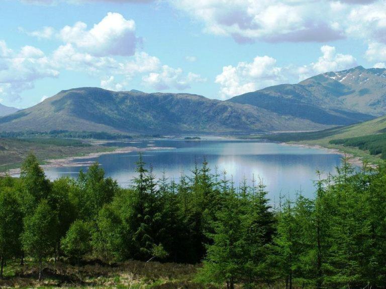 The Loch Lomond Arms Hotel Лус Екстериор снимка