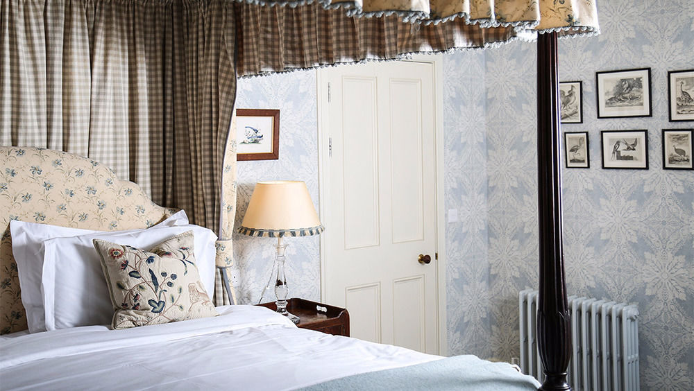 The Loch Lomond Arms Hotel Лус Екстериор снимка